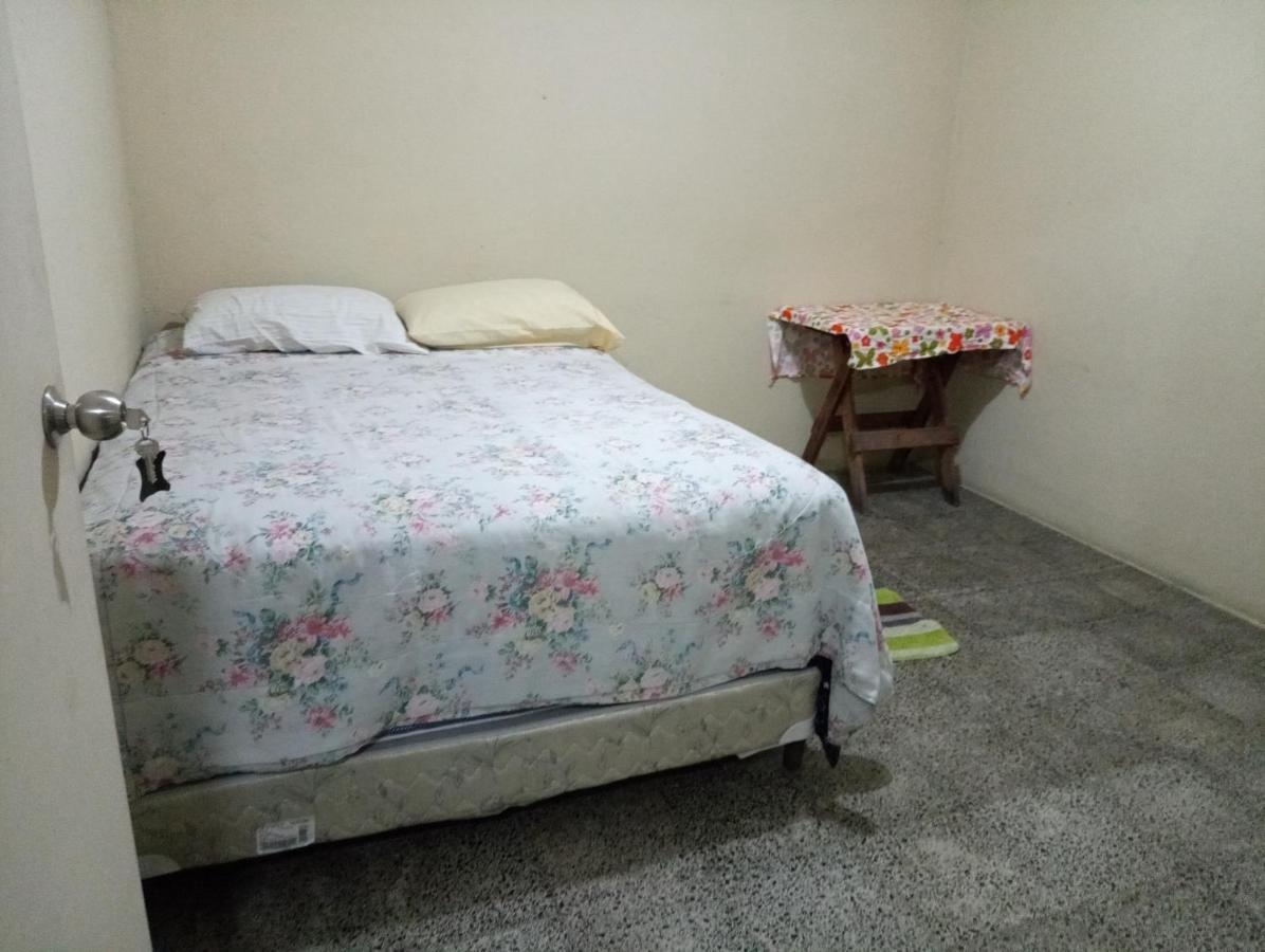 Hostal The Friends ปานาคาเชล ภายนอก รูปภาพ